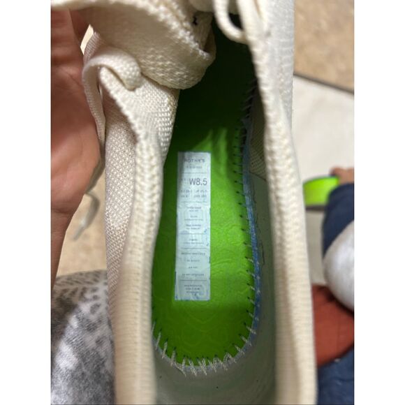 Rothys The Lace Up Sneaker Biscuit W 8.5 - Picture 7 of 8